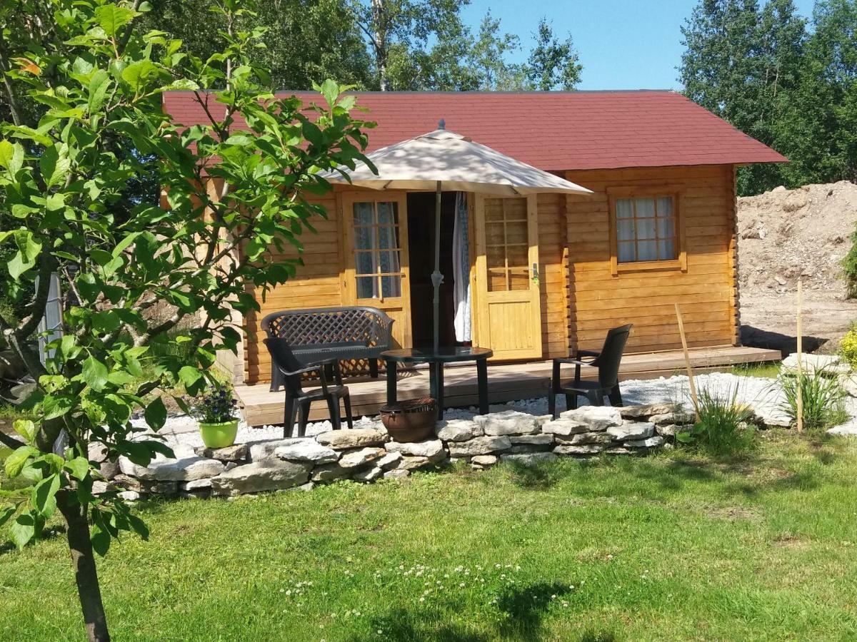 Hostal Hüüru Puhkemajad Huuru Exterior foto